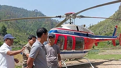 Helicopter carrying Badrinath pilgrims lands in Tehri field, all uninjured