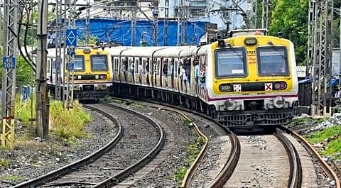 Kasara local rerouted at CSMT during rush hour causes delays