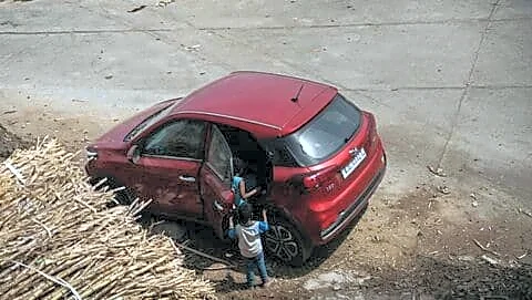 Alwar sisters, 8 and 5, die locked inside parked car