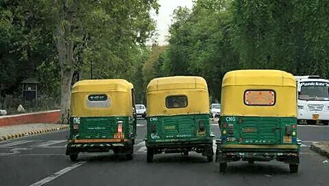 Bengaluru entrepreneur Sanjay Ramakrishnan praises women auto drivers' calmer driving