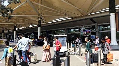 Pune airport begins Ebola screening after central Africa outbreak