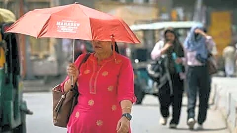 Delhi records 42.7C as IMD warns 43C to 45C