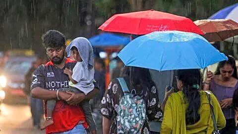 IMD warns Bengaluru of heavy rain through May 25