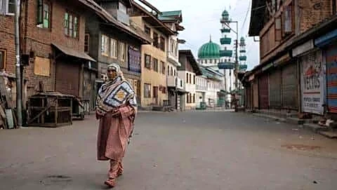 Jammu and Kashmir launches Nasha-Mukt Abhiyaan, recommends canceling 116 passports