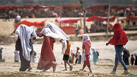 Heat wave pushes Bihar temperatures above 40 degrees Celsius
