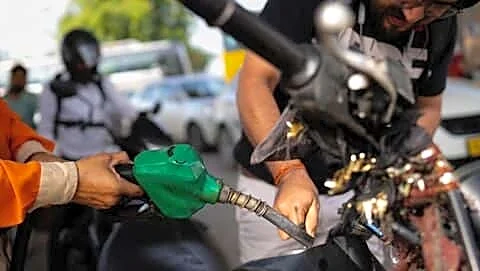 Petrol and diesel unchanged today as OMCs under financial strain