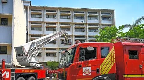 Fire at Delhi's spa alarms Jairam Ramesh, ministry office safe
