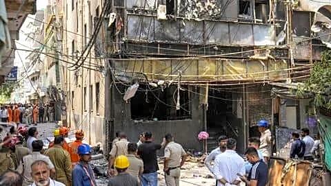Deadly Delhi blaze kills 21 despite January court safety order