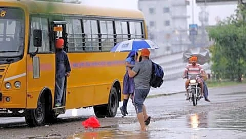 Maharashtra school bus fares to increase 15% from June 2026