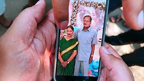 Delhi hotel fire kills 8 members of Aggarwal family
