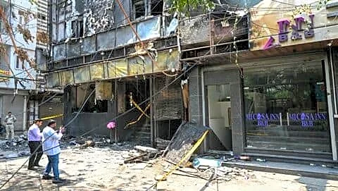 Flourish stays fire in Delhi kills 21, many medical tourists