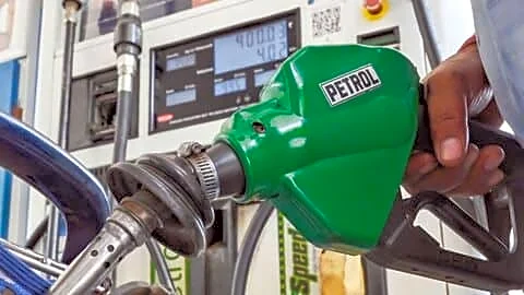 Gas and diesel steady nationwide as Delhi LPG rises ₹29