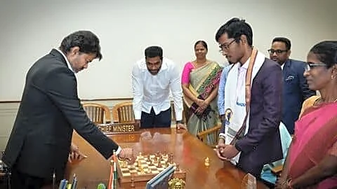 C Joseph Vijay plays chess at Chennai secretariat, Praggnanandhaa wins