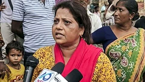 Shyampur residents egg panchayat pradhan over alleged 100-day work corruption