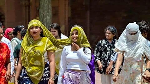 Delhi-NCR swelters as the Ridge hits 43.4°C and Safdarjung 42.2°C
