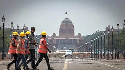 Massive dust storm hits Delhi with Palam winds 120km/h