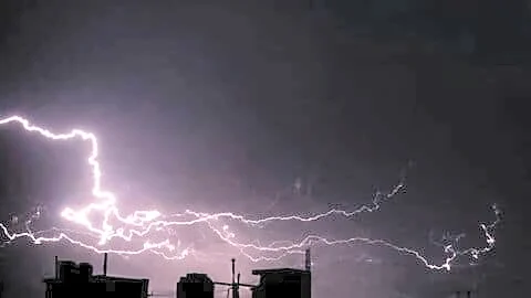 Cyclonic system over Pakistan triggers Delhi-NCR thunderstorms and dust storms