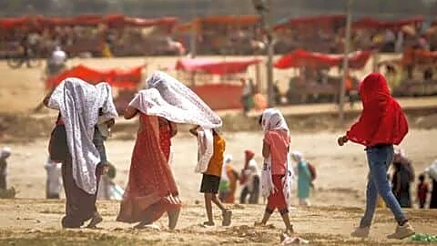 IMD forecasts Delhi temperatures to reach 39-41°C by Tuesday