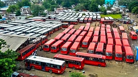 BEST unions threaten bus shutdown in Mumbai this Friday