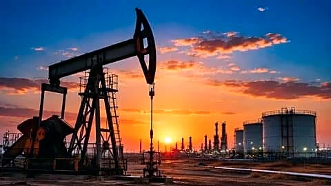 India's 9-10-day crude reserves and nearly half of gas imported