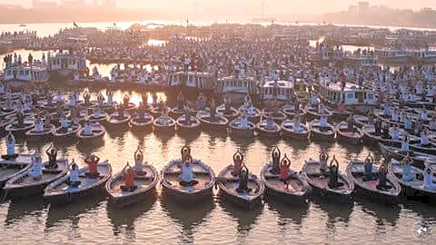 Kolkata seeks Guinness yoga record with over 500 Hooghly boats