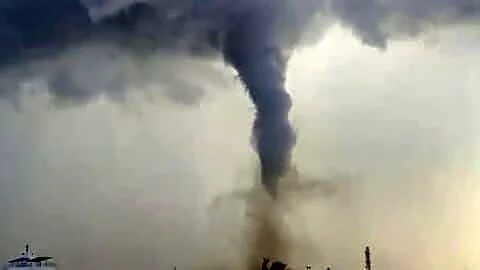 Tornado sweeps through Thoothukudi district in Tamil Nadu, 6 injured