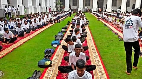 Kolkata marks 12th International Day of Yoga with 2,200 participants