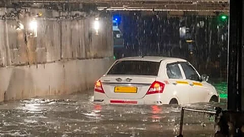 IMD issues red alert for Mumbai, suburbs and Palghar district