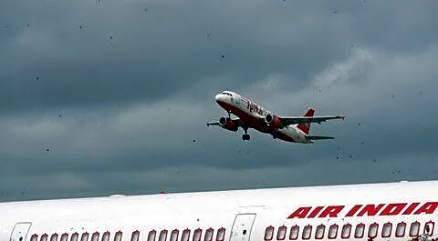 Air India AI 479 entered Pakistani airspace during Amritsar go-around