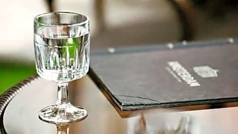 Maharashtra FDA mandates free safe drinking water at eateries, online