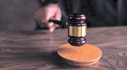 Bombay High Court allows unmarried student to end 26-week pregnancy