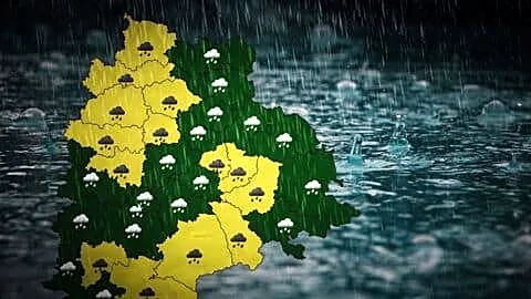 IMD warns heavy rain in 14 Telangana districts: thunderstorms likely