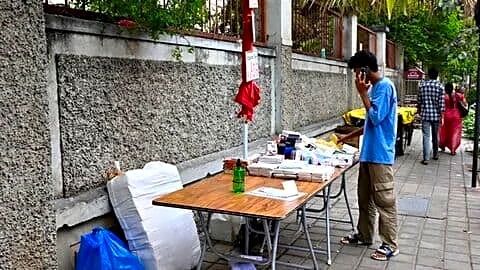 Bengaluru launches 10-day 'Safe Footpath' campaign clearing 2,000km main roads