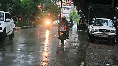 IMD issues red alert for Karnataka coast over 204.5mm
