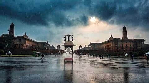 IMD issues red alert for thunderstorms, heavy rain in Delhi-NCR