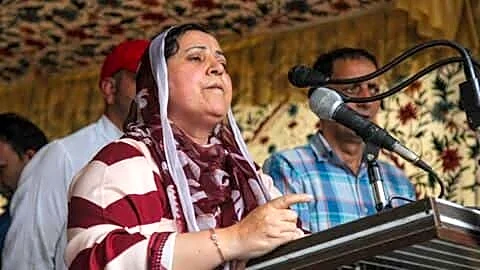 Viral 12-year-old video challenges J&K Education Minister Sakina Itoo