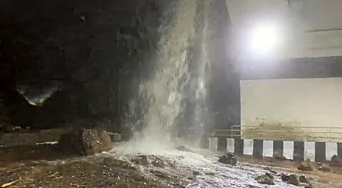 Central Railway cancels 16 trains after Karjat landslide near Lonavala