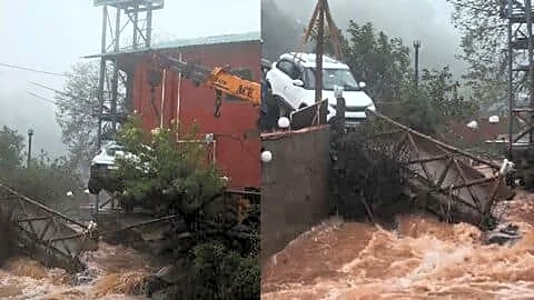 Mahabaleshwar rains collapse bridge near Venna Lake, tourists stuck