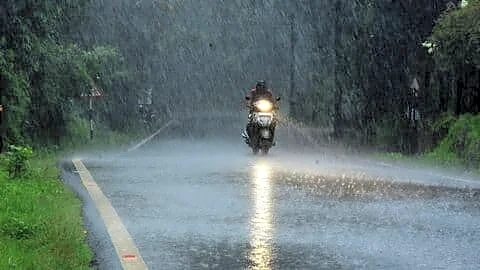 IMD issues red alert for coastal Karnataka over 204.5mm