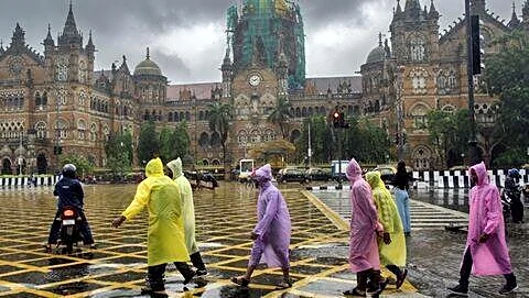 July rains cut India's monsoon deficit from 31.4% to 17%