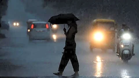 Mumbai BMC warns of leptospirosis risk after floodwater exposure