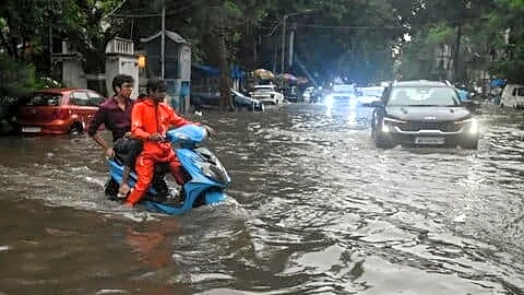 Delhi-NCR drenched by monsoon, 250mm forecast by July 10