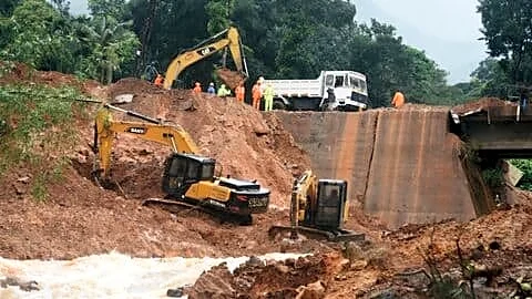 Kozhikode tunnel workers moved to school after Wayanad debris slip