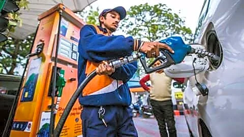 India fuel prices unchanged since May despite Brent at $76