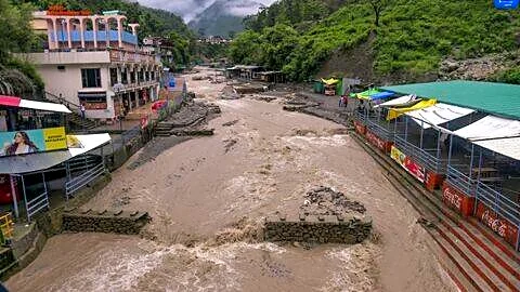 Heavy rain triggers Uttarkashi landslide blocking Gangotri Highway, schools closed