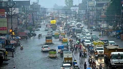 Delhi under orange alert as Safdarjung records 33.6mm rain