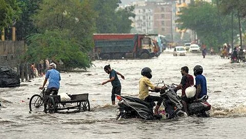 Heavy rains hit Meerut and Muzaffarnagar while Delhi was moderate