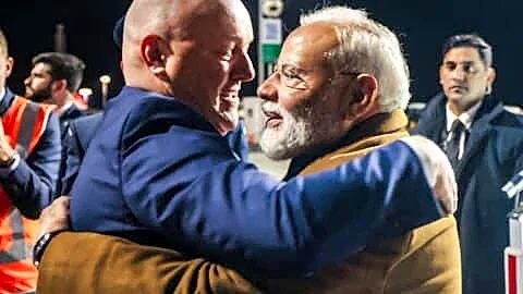 Narendra Modi lands in Auckland to discuss free trade, investment