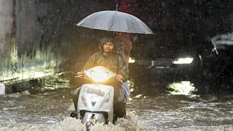IMD issues Sunday weather alert for 13 states including Delhi