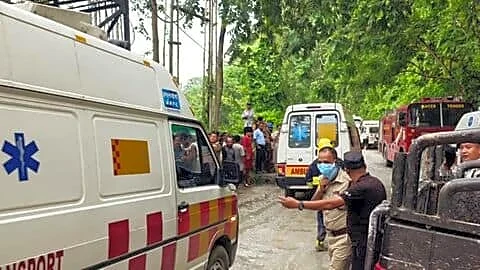Landslide traps 27 in Samardung tunnel in Sikkim, methane suspected